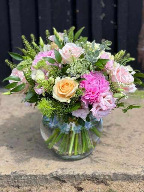 KendallsFlorist_Wedding_VenueDressing-scaled.jpg